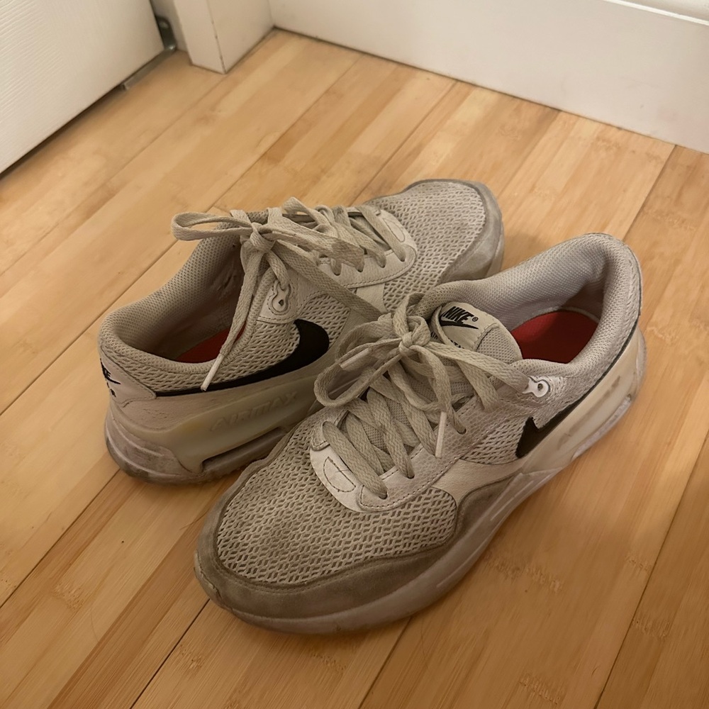 Nike Air Max Tan and White